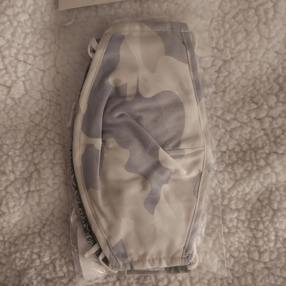 Adult Contour Mask with Filter Pocket (3-Pack) - Picture 6 of 7